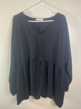 entro Black Tunic Top